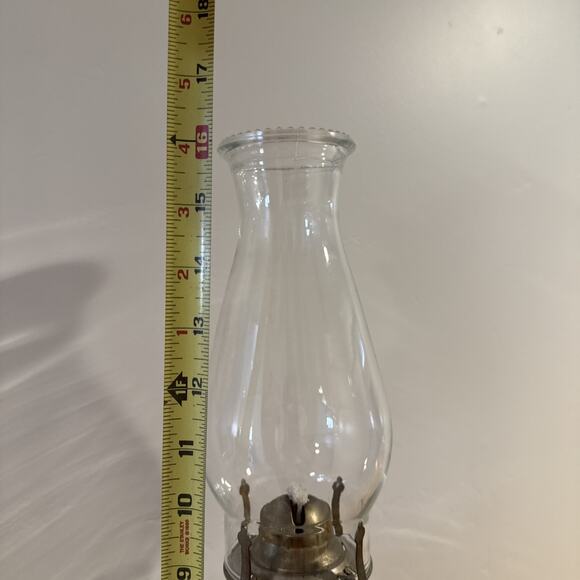 Vintage Oil Lamp Ribbed Glass Acorn Hurricane Pedestal 17” tall Scalloped MCM‎ - Picture 6 of 9